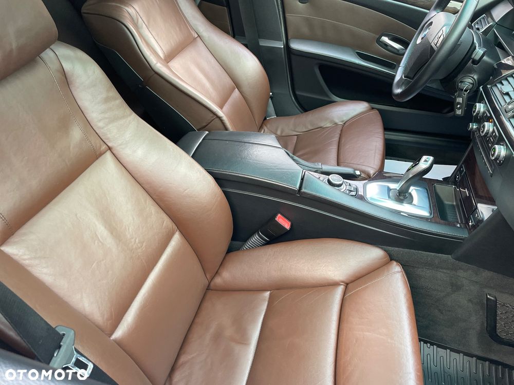 BMW Seria 5 530d Edition Exclusive - 24