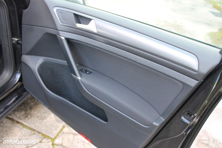 VW Golf Variant 1.6 TDi Confortline - 11