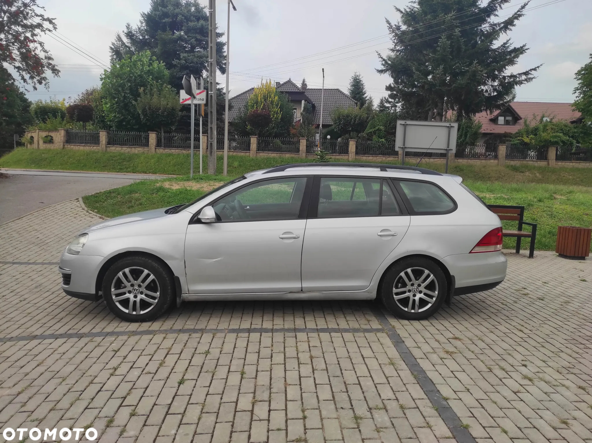 Volkswagen Golf V 1.9 TDI Trendline - 8