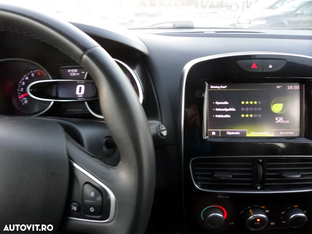 Renault Clio - 31
