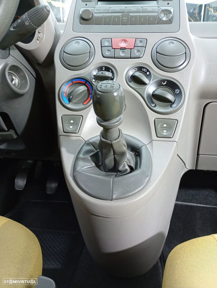 Fiat Panda 1.1 Active - 19
