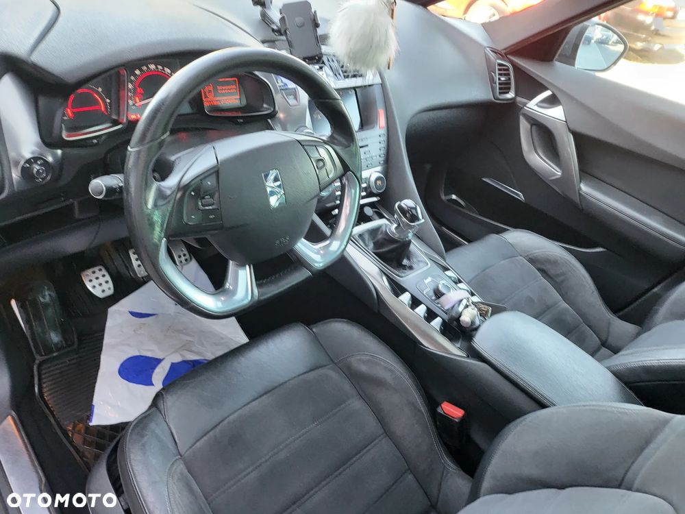 Citroën DS5 HDi 165 Business - 21