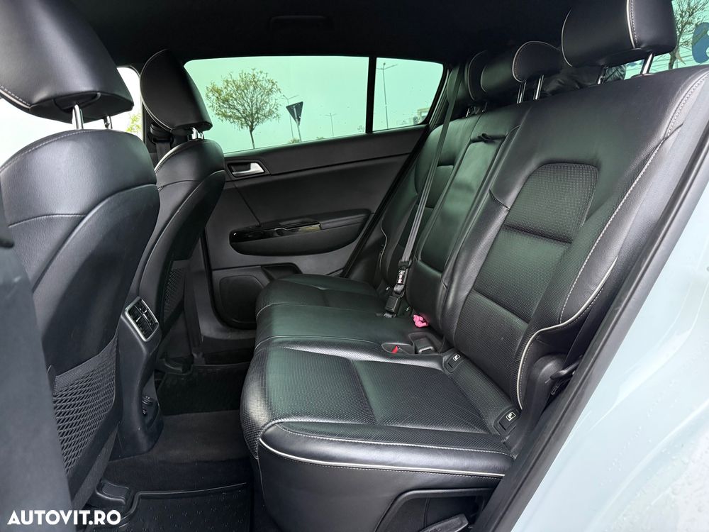 Kia Sportage 2,0 CRDI AWD Aut. GT Line - 17