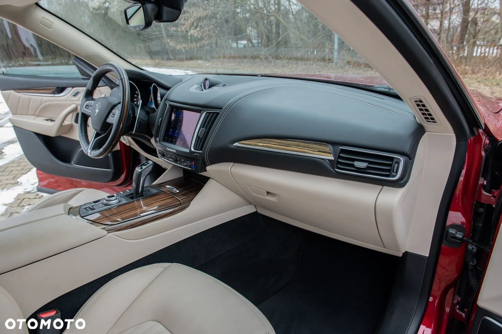 Maserati Levante S Q4 GranLusso - 24