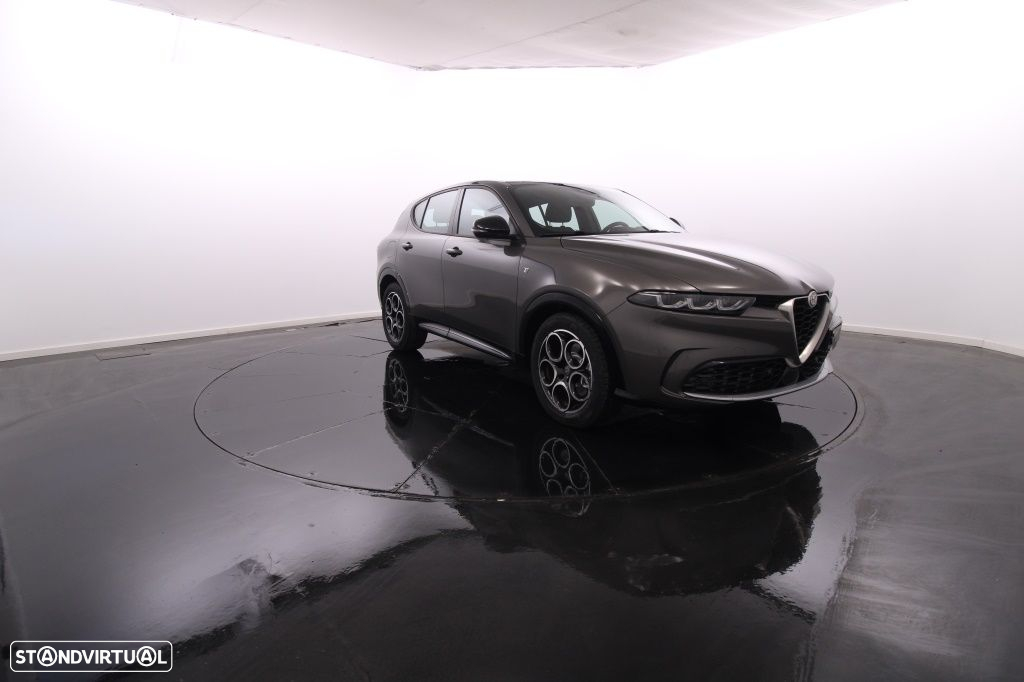 Alfa Romeo Tonale 1.5 Hybrid Veloce - 11