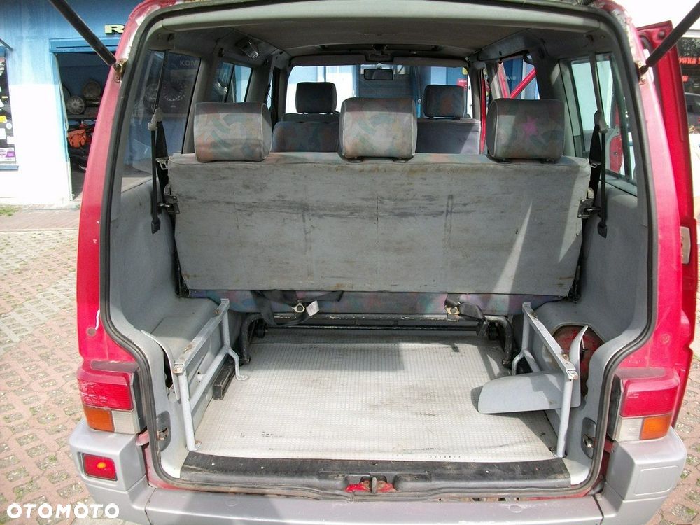 Volkswagen Multivan - 9