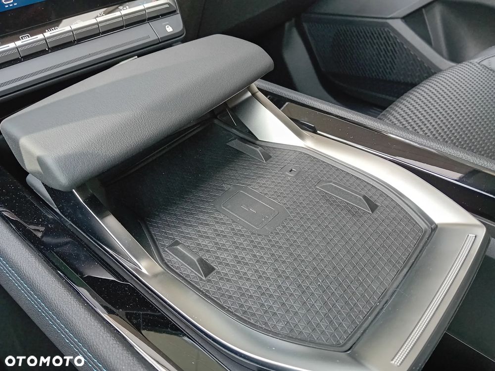 Renault Austral 1.3 TCe mHEV Esprit Alpine - 27