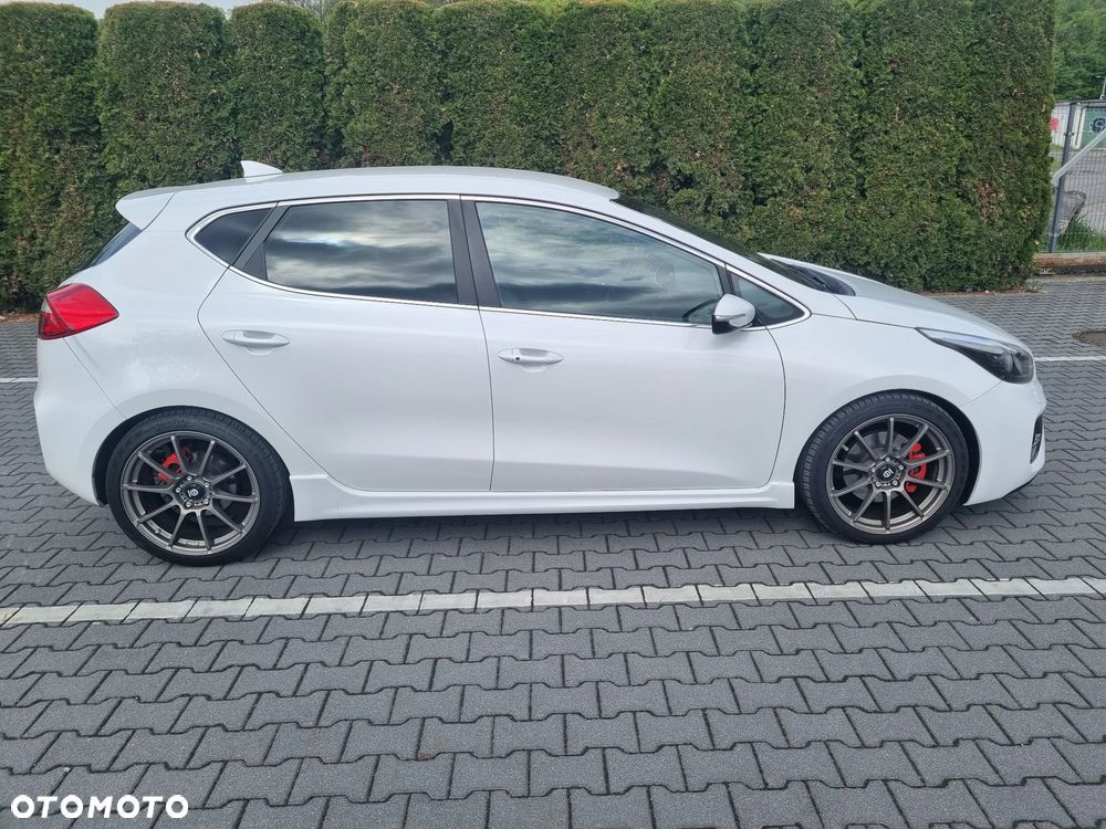 Kia Ceed 1.6 T-GDI GT-Track - 11