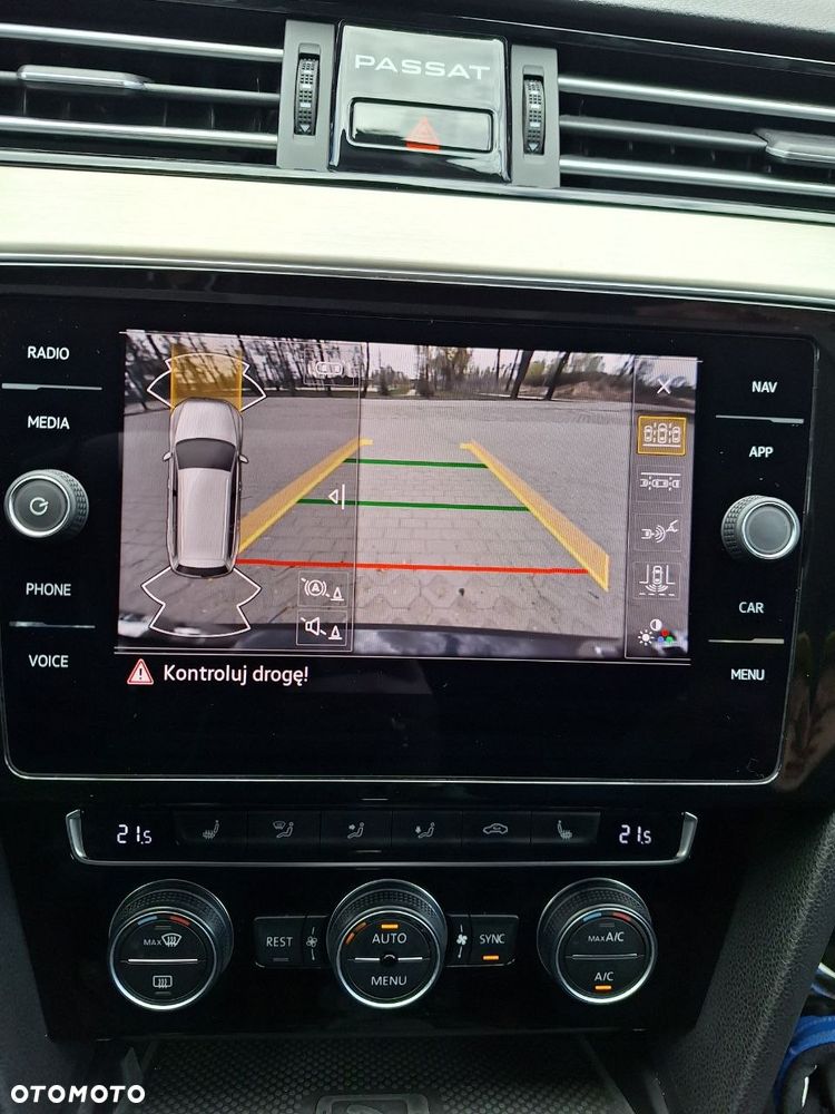 Volkswagen Passat 2.0 TDI SCR DSG Elegance - 11