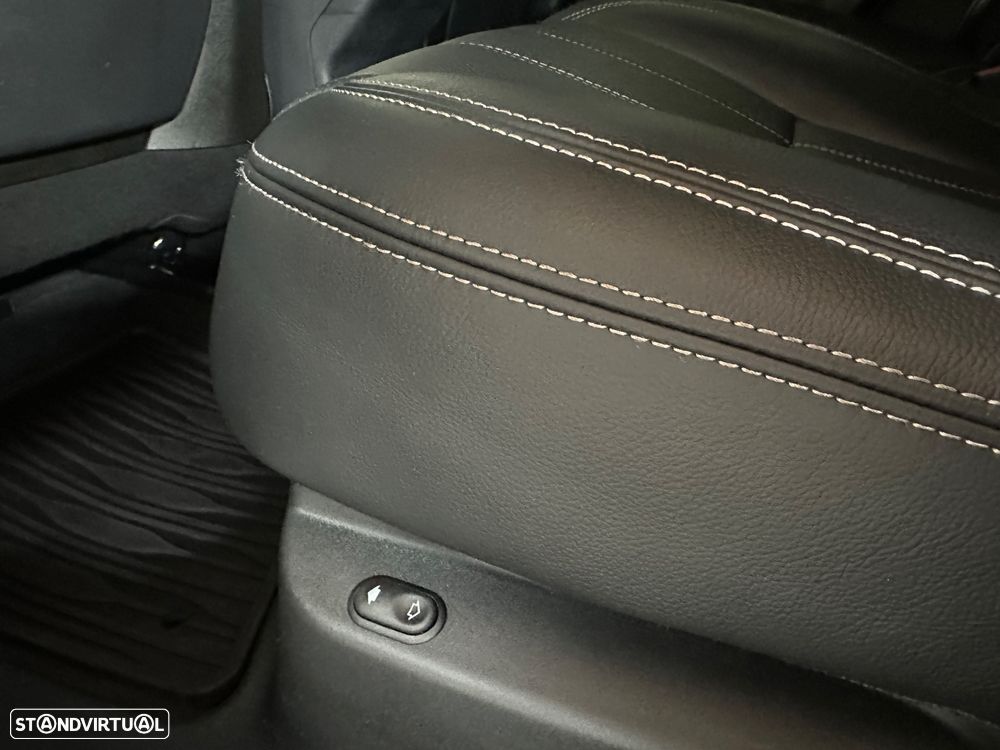 Land Rover Range Rover Velar 2.0 D R-Dynamic S - 34