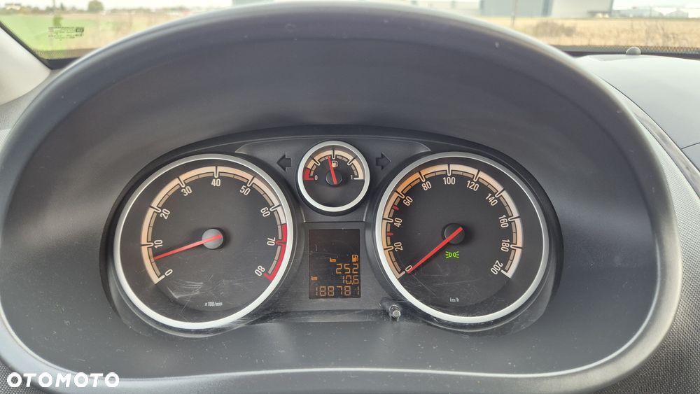 Opel Corsa - 7