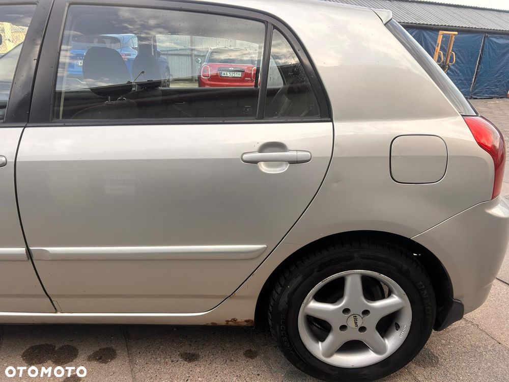 Toyota Corolla 1.4 D-4D Dynamic - 12