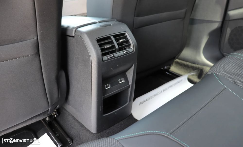 Peugeot 308 1.2 PureTech Allure Pack EAT8 - 31