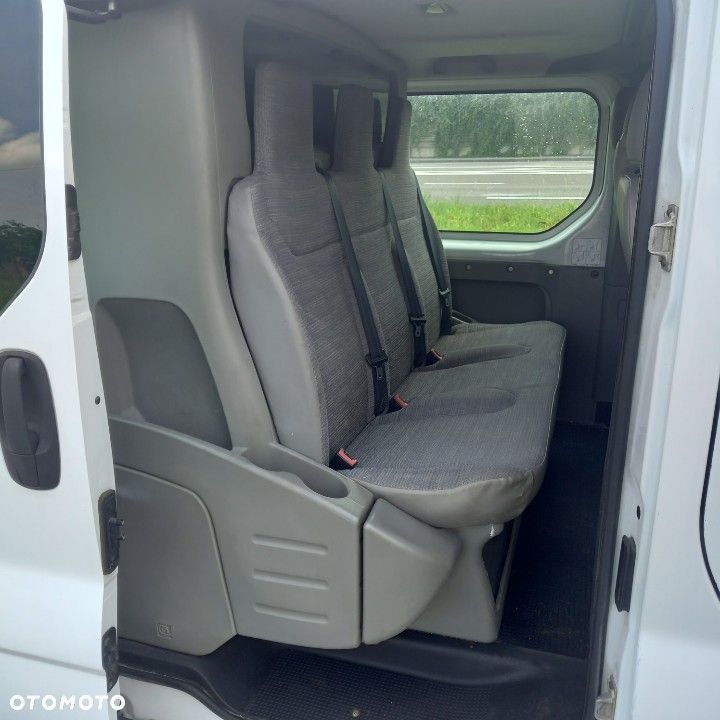 Renault TRAFIC - 6
