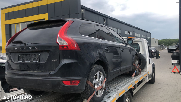 Dezmembram Volvo XC60 2.4 D an fabr 2011