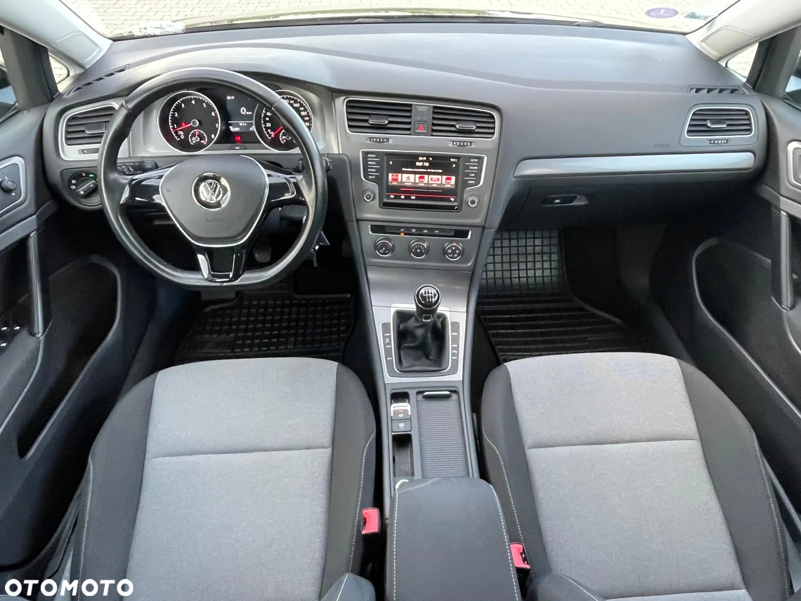 Volkswagen Golf 1.2 TSI BlueMotion Technology Comfortline - 11