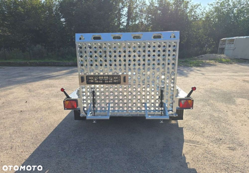 Martz Martz Bau 3 Minikoparka 2700 kg 260 x 150 cm - 7