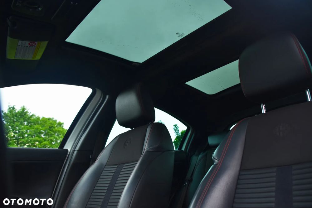 Alfa Romeo Giulietta 1.4 TB 16V Multiair Collezione - 20