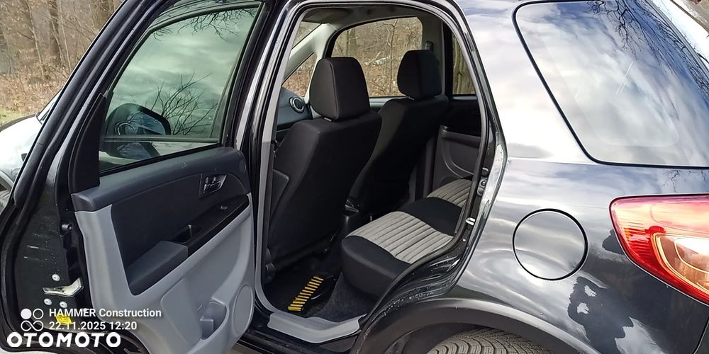 Suzuki SX4 1.6 VVT 4x4 Comfort - 24