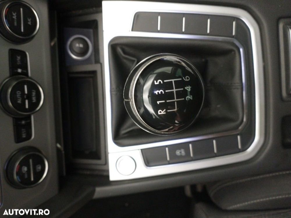 Volkswagen Passat 1.5 TSI OPF Comfortline - 11