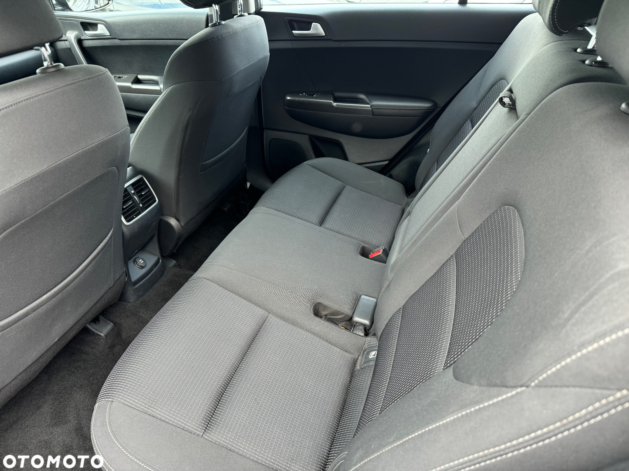 Kia Sportage 1.7 CRDI M 2WD - 9