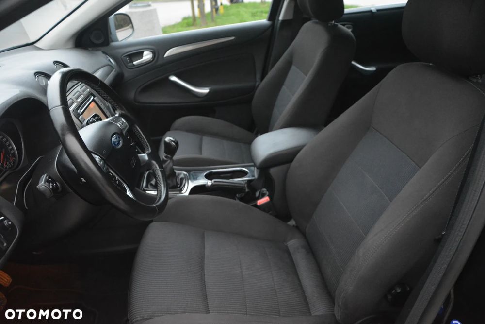 Ford Mondeo 2.0 Viva Titanium - 27