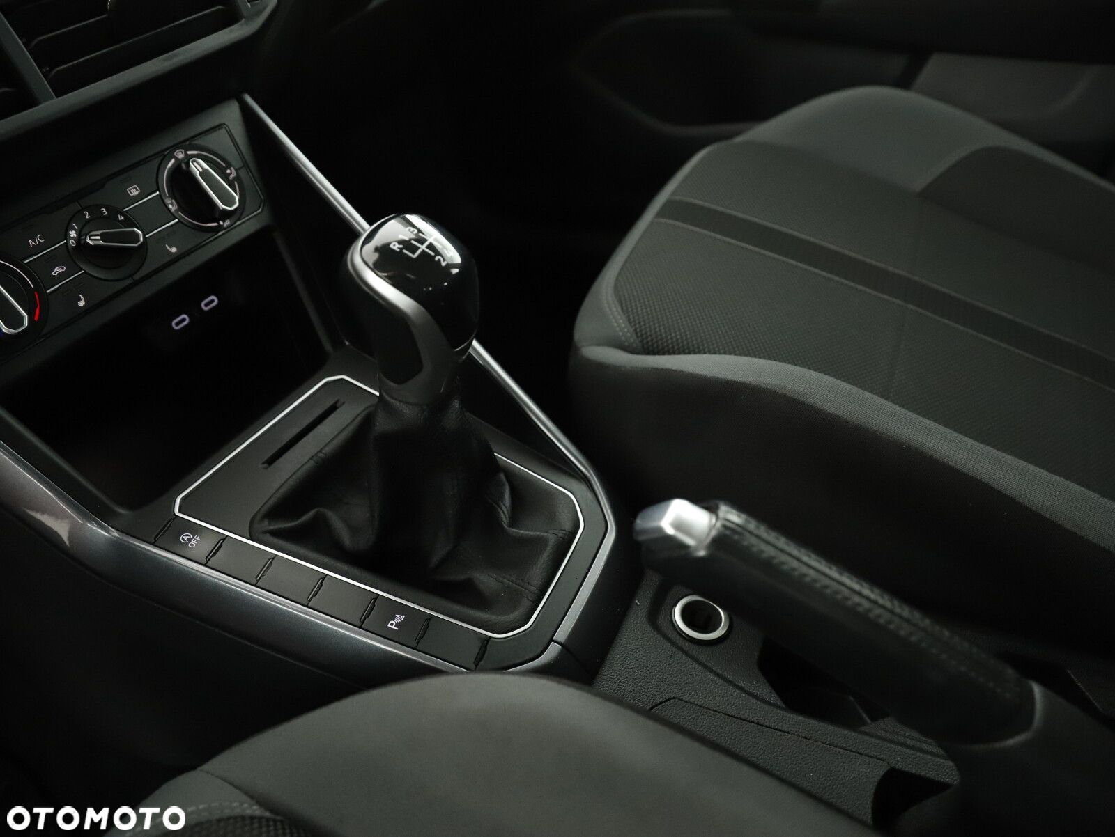 Volkswagen Polo 1.0 TSI - 16