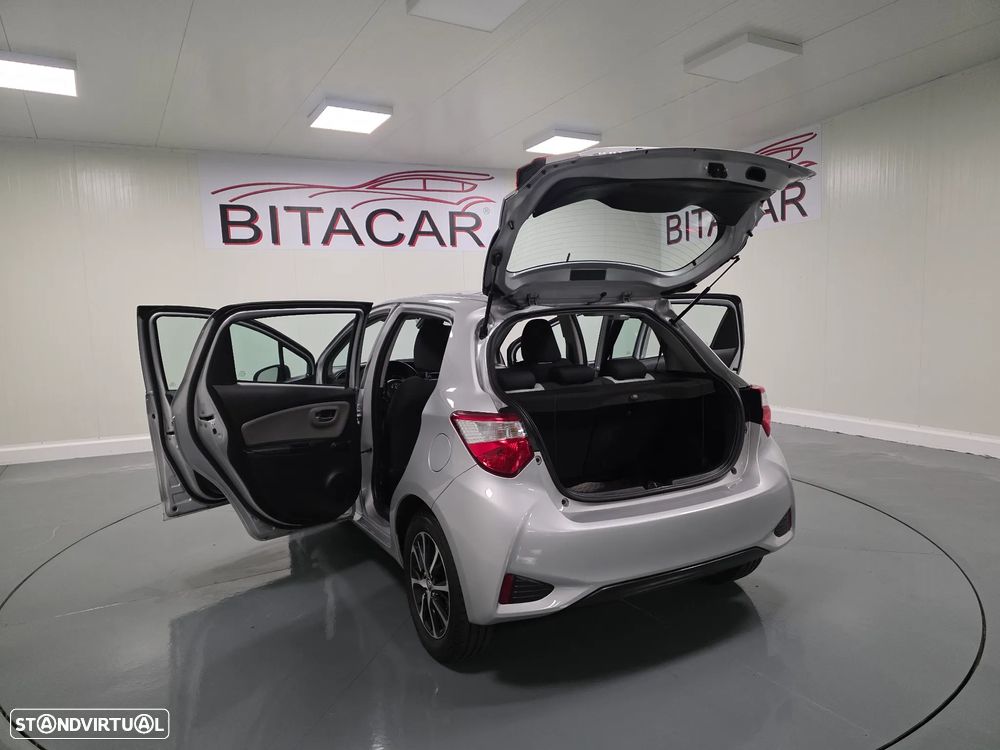 Toyota Yaris 1.5 HSD Comfort +P.Style+P.Techno - 36