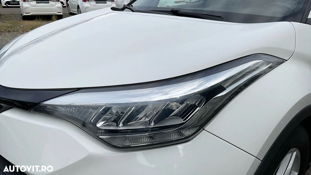 Toyota C-HR 1.8 HSD 122 CP 4x2 CVT Core - 12