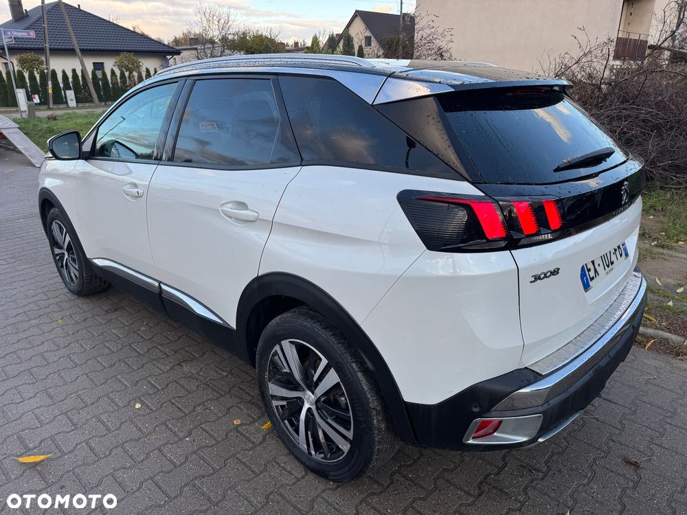 Peugeot 3008 PureTech 130 Stop & Start GPF Allure - 4