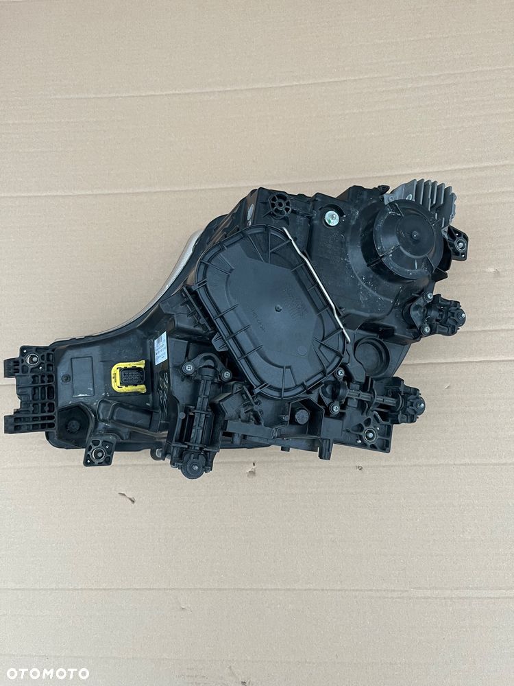 Lampa Mercedes Actros MP5 euro 6 MP 5 reflektor prawy - 2