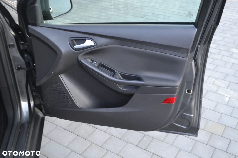 Ford Focus 1.5 EcoBoost Start-Stopp-System COOL&CONNECT - 25