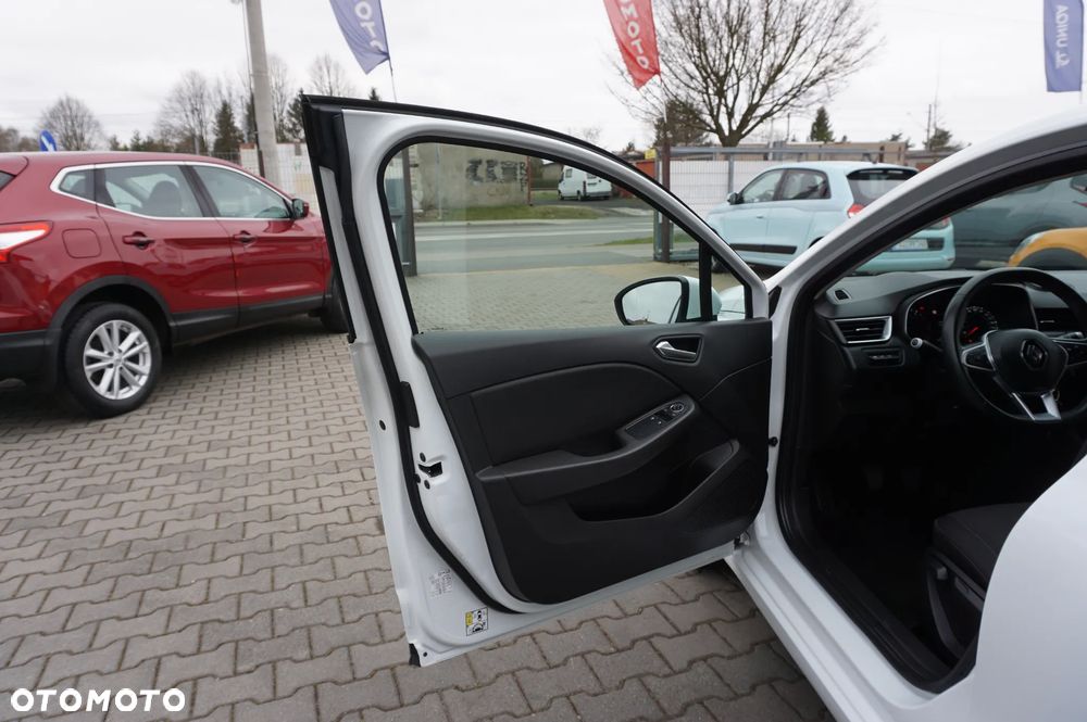 Renault Clio TCe 100 BUSINESS EDITION - 18