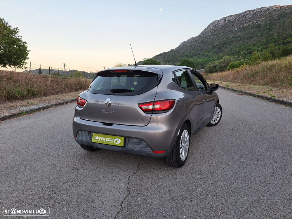 Renault Clio 1.5 dCi Confort - 23