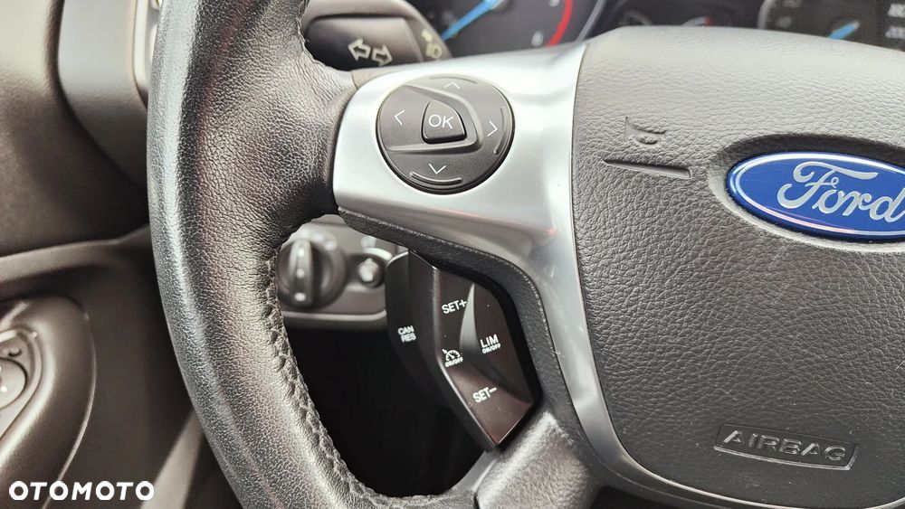 Ford Kuga 2.0 TDCi 2x4 Trend - 26