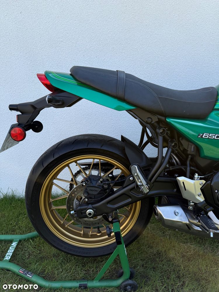 Kawasaki Z 650 RS - 12