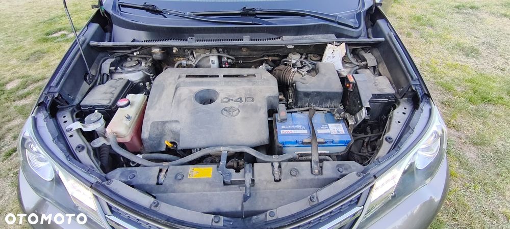 Toyota RAV4 2.0 D-4D Premium 4x2 - 4