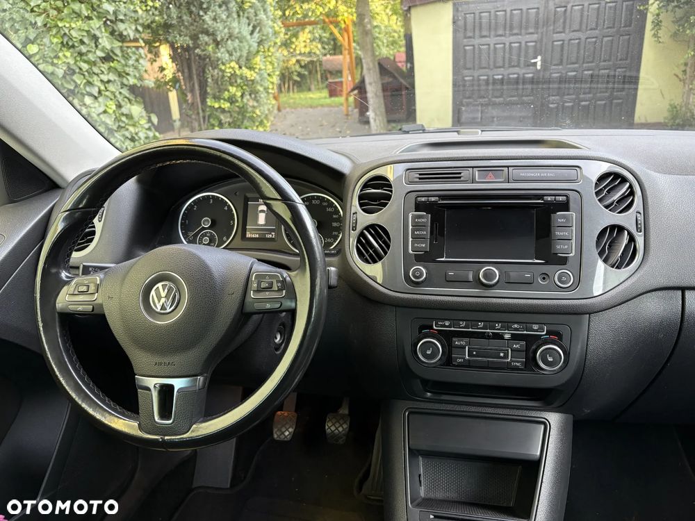 Volkswagen Tiguan - 5