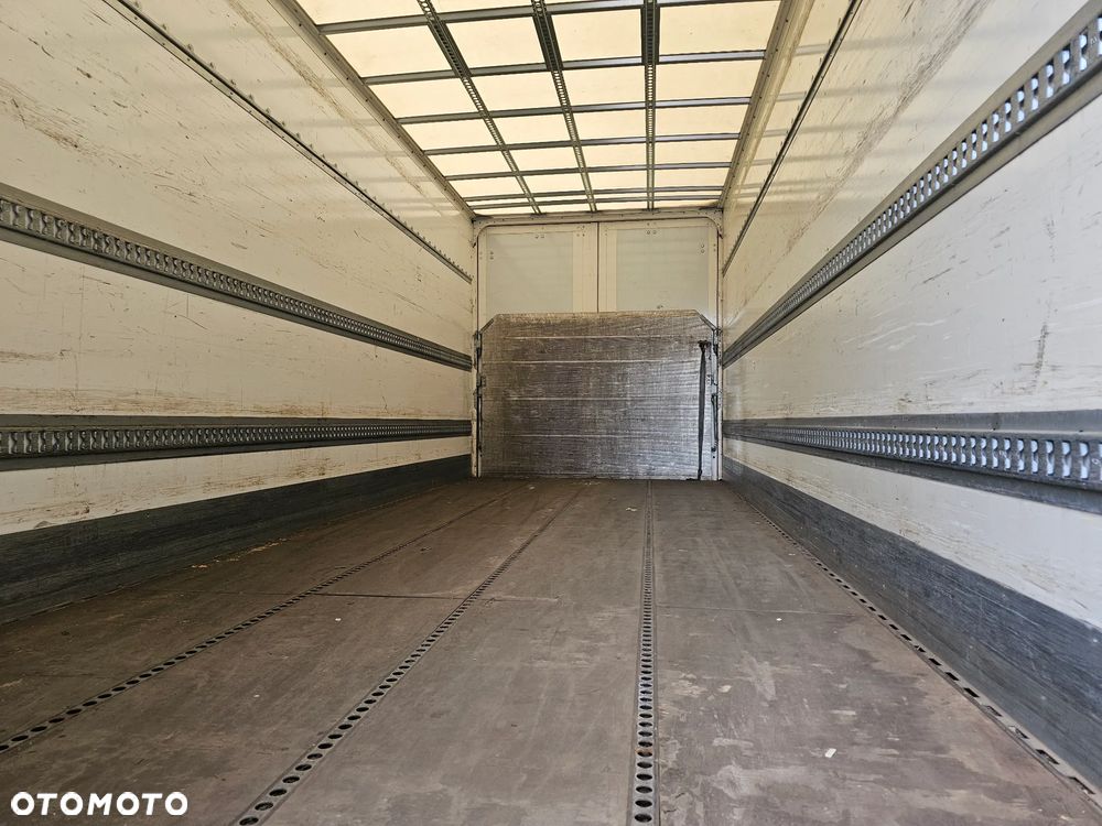 MAN TGM 15.290 z 2021 zabudowa BDF plus winda - 14