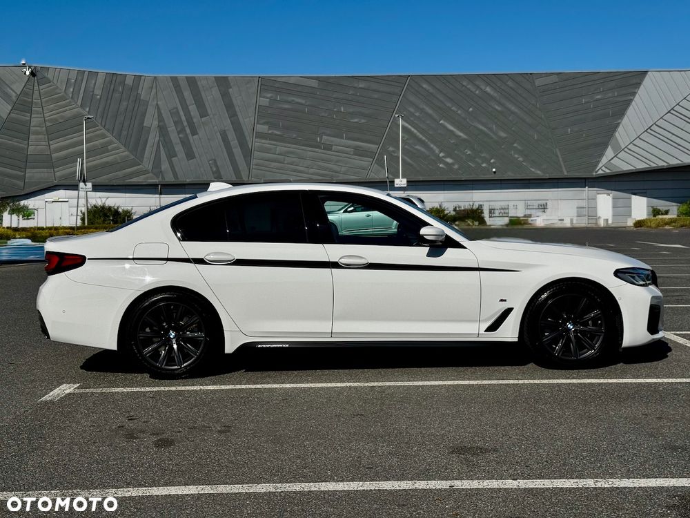 BMW Seria 5 520d M Sport - 16
