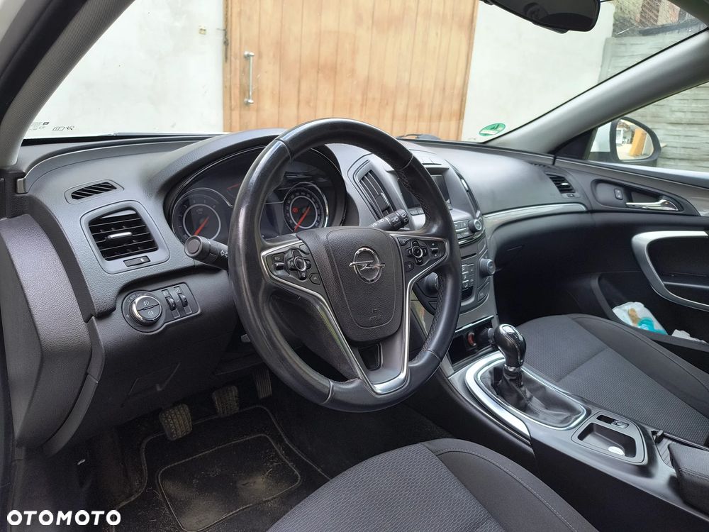Opel Insignia - 8