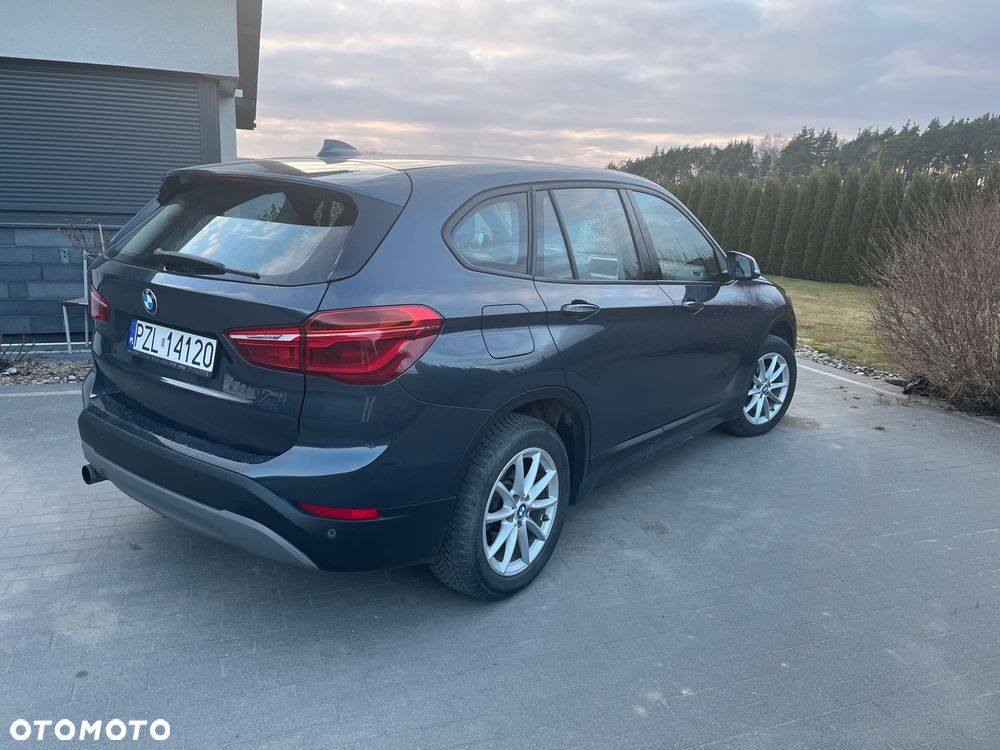 BMW X1 xDrive18d - 8