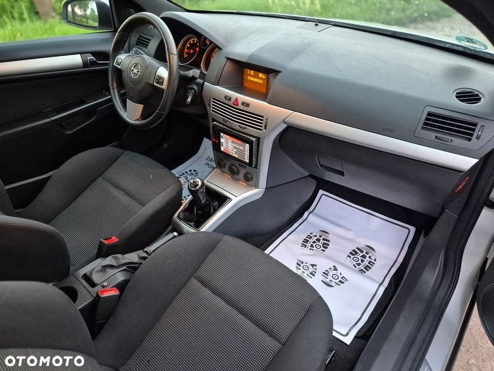 Opel Astra 1.6 Selection 110 Jahre - 22
