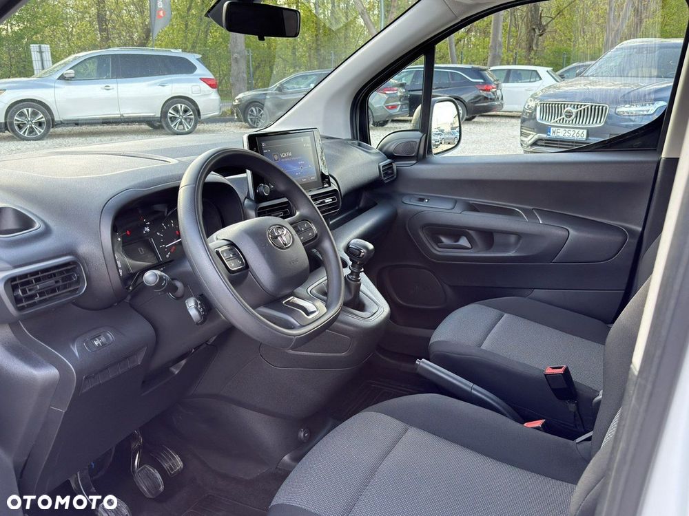 Toyota Proace City - 11