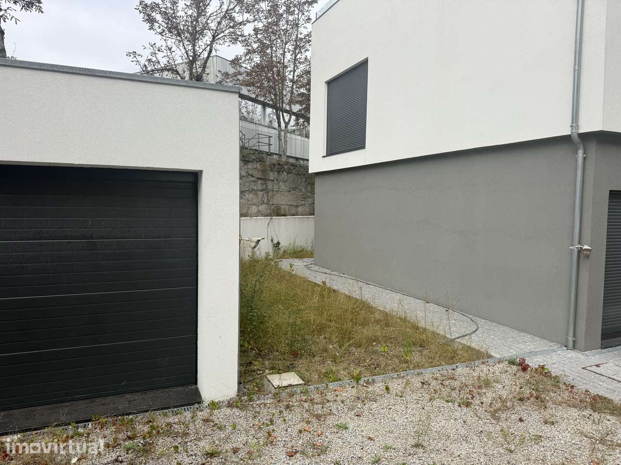 Moradia T4 Geminada com Jardim e Terraço/Possib,PERMUTA - Grande imagem: 2/42