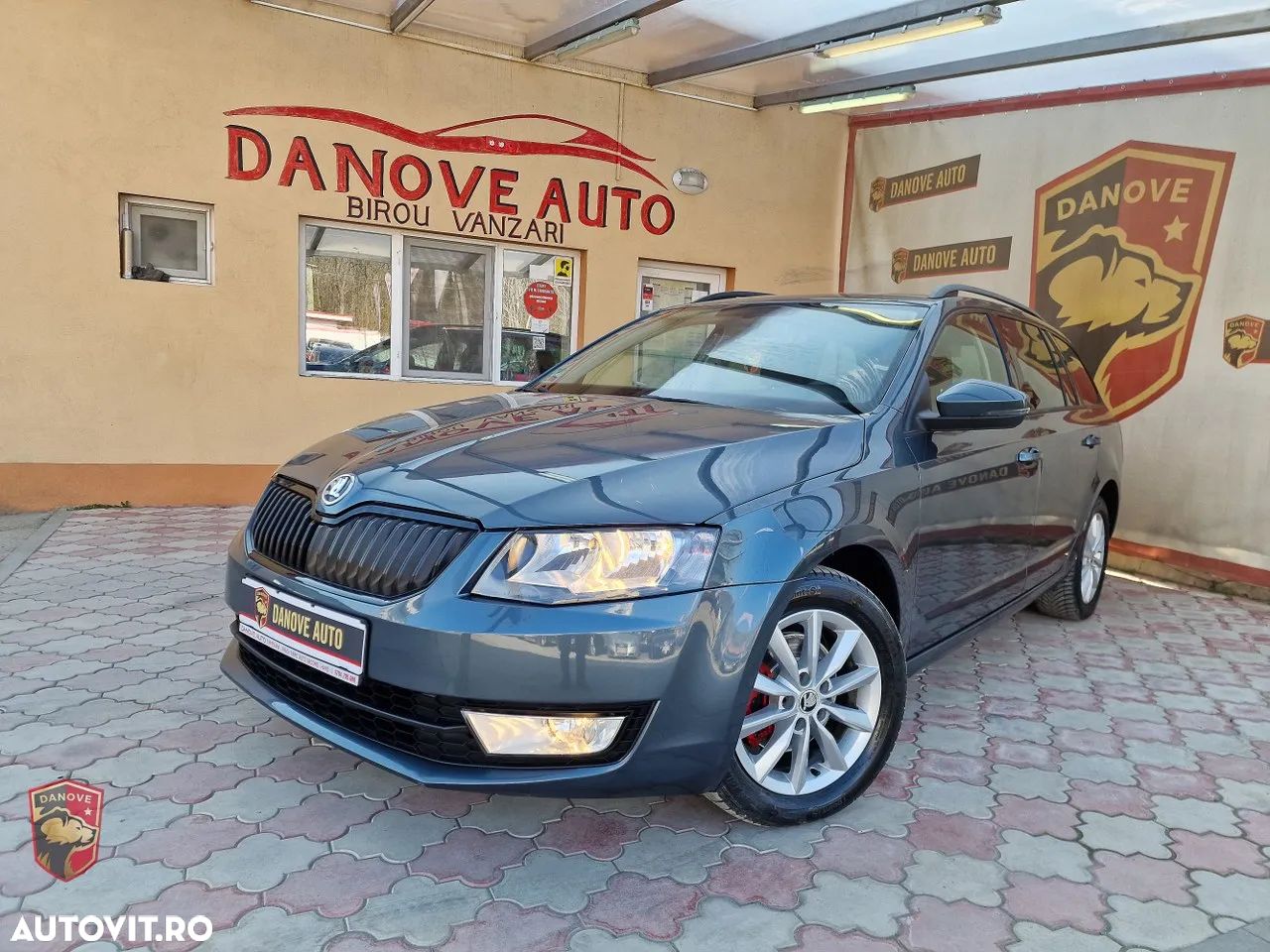 Skoda Octavia 2.0 TDI DSG Ambition - 1