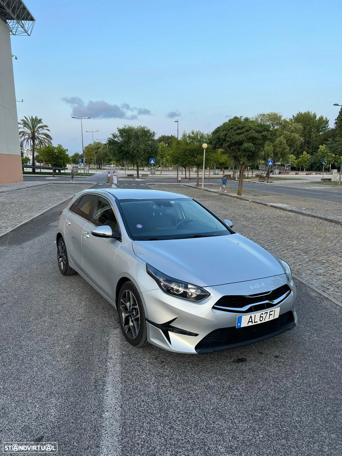 Kia Ceed 1.0 T-GDI Drive - 10
