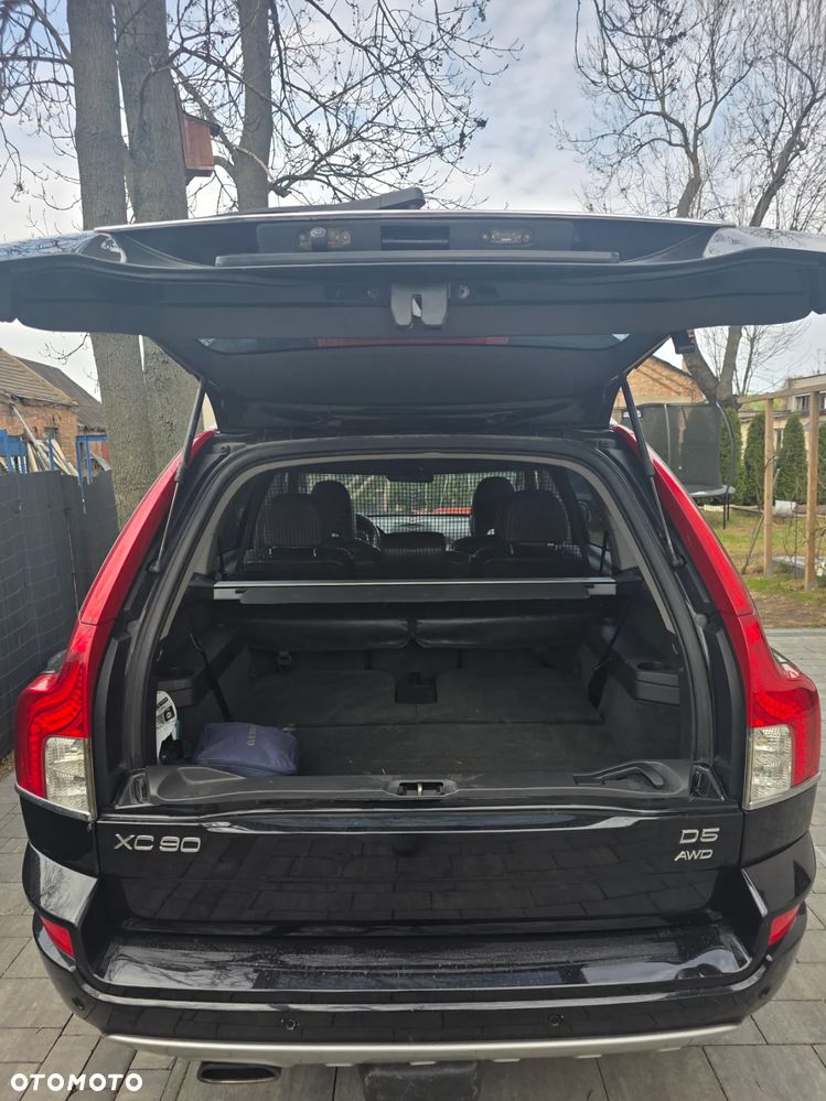 Volvo XC 90 D5 AWD Momentum - 9