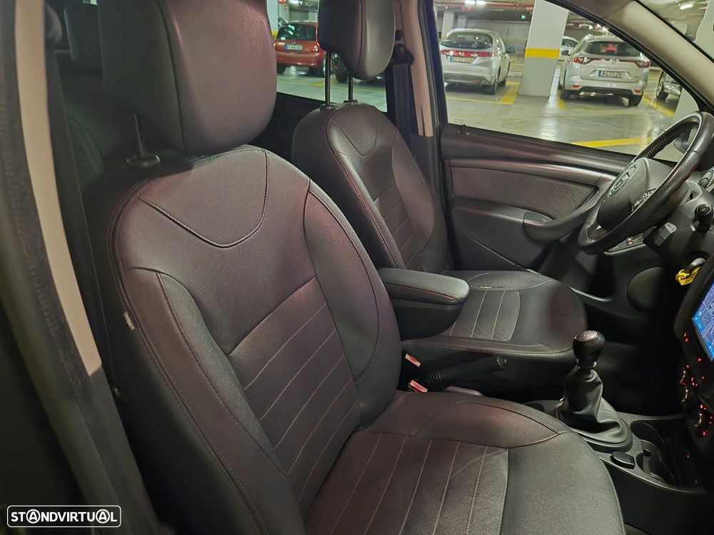 Dacia Duster 1.2 TCe Prestige - 37