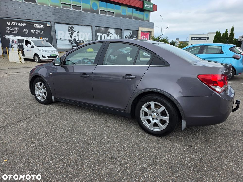 Chevrolet Cruze 2.0 VDCi LS - 18